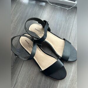 Rock & Candy Black Minimalist Sandals